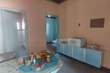 Casa &agrave; venda - 240m&sup2; - Centro