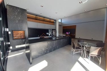 Casa &agrave; venda - 390m&sup2; - MONTE CRISTO