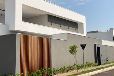 Casa &agrave; venda - 232m&sup2; - Condom&iacute;nio San Lorenzo
