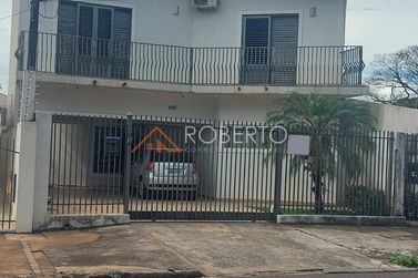 Sobrado &agrave; venda - 246m&sup2; - Jardim Igua&ccedil;u