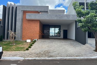 Casa &agrave; venda - 360m&sup2; - MONTE CRISTO