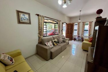 Casa &agrave; venda - 174m&sup2; - Centro