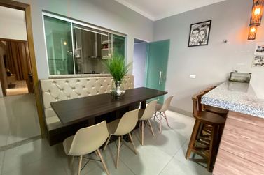 Casa &agrave; venda - 150m&sup2; - Centro