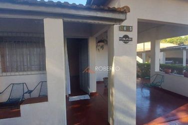 Casa &agrave; venda - 240m&sup2; - Centro