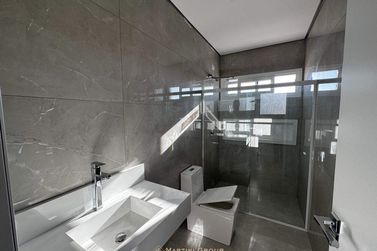 Casa para alugar - 305m&sup2; - Condom&iacute;nio Parthenon