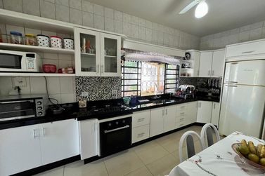 Casa &agrave; venda - 174m&sup2; - Centro