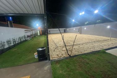 Ch&aacute;cara &agrave; venda - 465m&sup2; - Centro