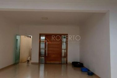 Sobrado &agrave; venda - 600m&sup2; - Jardim Ouro Branco