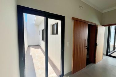 Casa &agrave; venda - 200m&sup2; - Condom&iacute;nio Arauc&aacute;ria