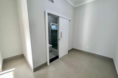 Casa &agrave; venda - 219m&sup2; - Condom&iacute;nio Parthenon