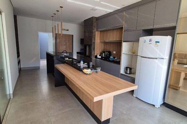 Casa &agrave; venda - 184m&sup2; - Jardim Ouro Branco