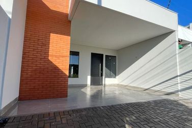 Casa &agrave; venda - 92m&sup2; - Ch&aacute;caras Jaragu&aacute;