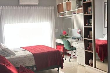 Casa &agrave; venda - 450m&sup2; - Condom&iacute;nio Mont Blanc