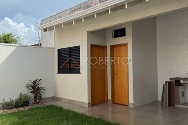Casa &agrave; venda - 214m&sup2; - Jardim Ouro Branco
