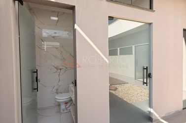 Casa &agrave; venda - 300m&sup2; - Jardim Ouro Branco