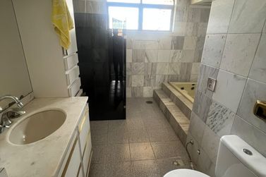 Sala Comercial para alugar - 2m&sup2; - Centro