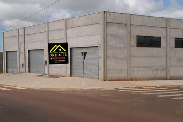 Sal&atilde;o Comercial &agrave; venda - 200m&sup2; - Monte Cristo