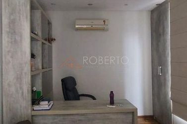 Casa &agrave; venda - 600m&sup2; - Jardim Santos Dumont