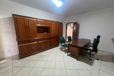 Sala Comercial para alugar - 2m&sup2; - Centro
