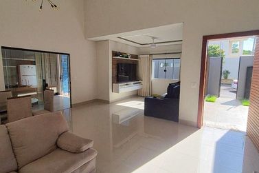 Casa &agrave; venda - 184m&sup2; - Jardim Ouro Branco