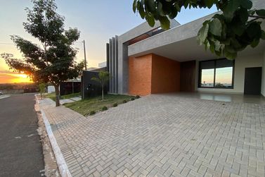 Casa &agrave; venda - 202m&sup2; - Condom&iacute;nio Parthenon