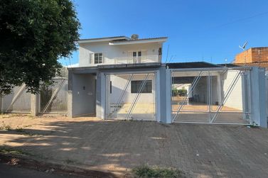 Sobrado &agrave; venda - 450m&sup2; - Jardim O&aacute;sis
