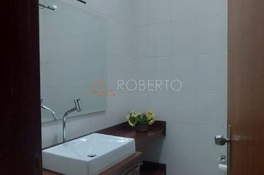 Casa &agrave; venda - 428m&sup2; - Jardim Ouro Branco