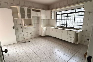 Casa &agrave; venda - 195m&sup2; - Jardim Vera Cruz