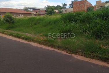Terreno &agrave; venda - 1800m&sup2; - Jardim Santos Dumont