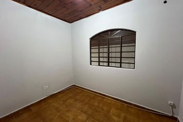 Casa para alugar - 220m&sup2; - Jardim Panorama