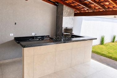 Casa &agrave; venda - 315m&sup2; - Jardim Jequetib&aacute;
