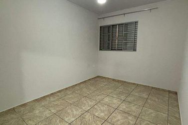 Casa para alugar - 45m&sup2; - Jardim Santos Dumont