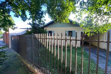 Casa &agrave; venda - 155m&sup2; - Jardim Tupaceretan