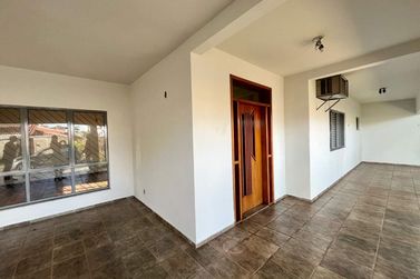 Casa &agrave; venda - 286m&sup2; - Jardim Ouro Branco
