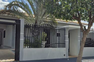 Casa &agrave; venda - 140m&sup2; - Jardim Oasis