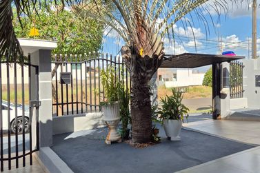 Casa &agrave; venda - 140m&sup2; - Jardim Oasis