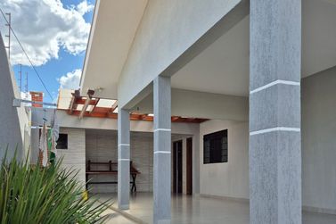 Casa &agrave; venda - 140m&sup2; - Jardim Oasis