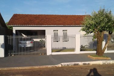 Casa &agrave; venda - 120m&sup2; - Centro
