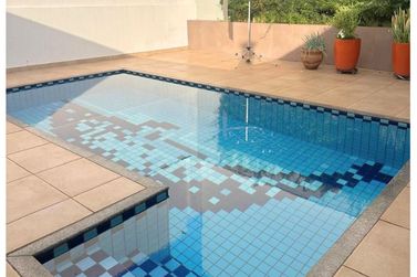 Casa para alugar - 386m&sup2; - Jardim Igua&ccedil;u
