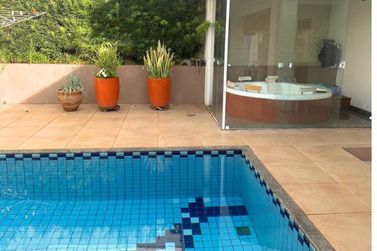Casa para alugar - 386m&sup2; - Jardim Igua&ccedil;u