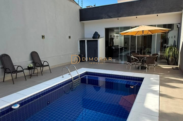 Sobrado &agrave; venda - 207m&sup2; - Centro