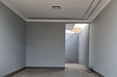 Casa &agrave; venda - 110m&sup2; - Jardim Oasis
