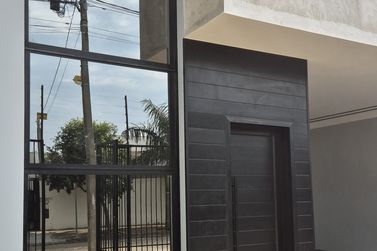 Casa &agrave; venda - 110m&sup2; - Jardim Oasis
