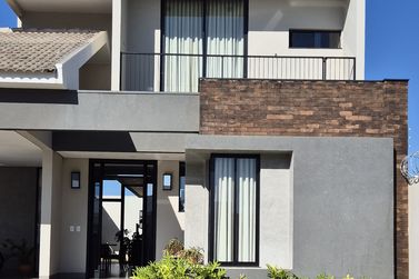 Casa &agrave; venda - 270m&sup2; - Centro