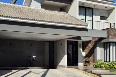 Casa &agrave; venda - 270m&sup2; - Centro