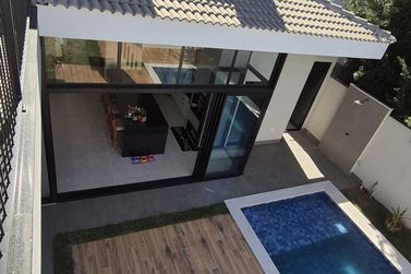 Casa &agrave; venda - 270m&sup2; - Centro