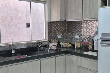 Casa &agrave; venda - 324m&sup2; - Centro
