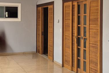 Casa &agrave; venda - 324m&sup2; - Centro