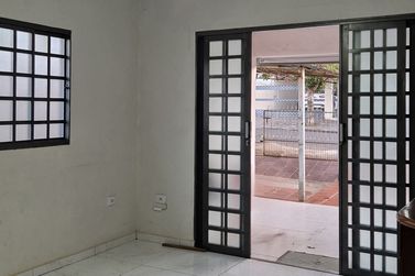 Casa &agrave; venda - 140m&sup2; - Centro