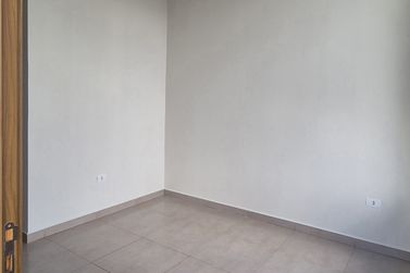 Casa &agrave; venda - 100m&sup2; - Centro